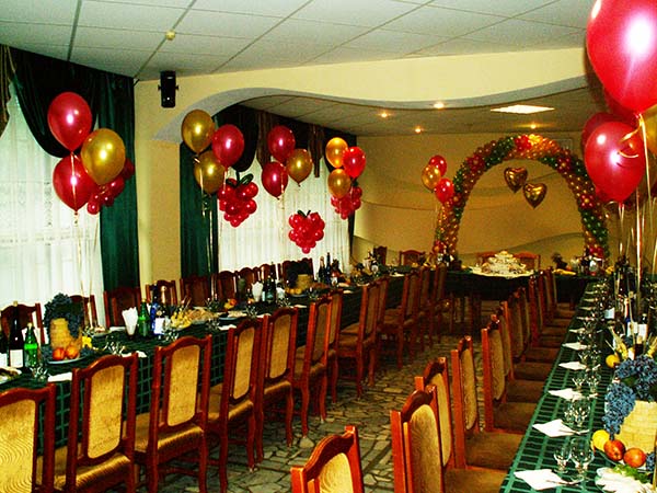 Оформление свадьбы шарами Сарапул 2006 год - Ресторан "Элеконд"